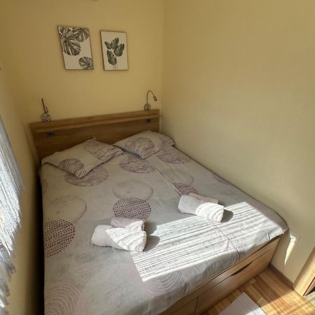 אורביץ Apartmani Dora I Kati מראה חיצוני תמונה
