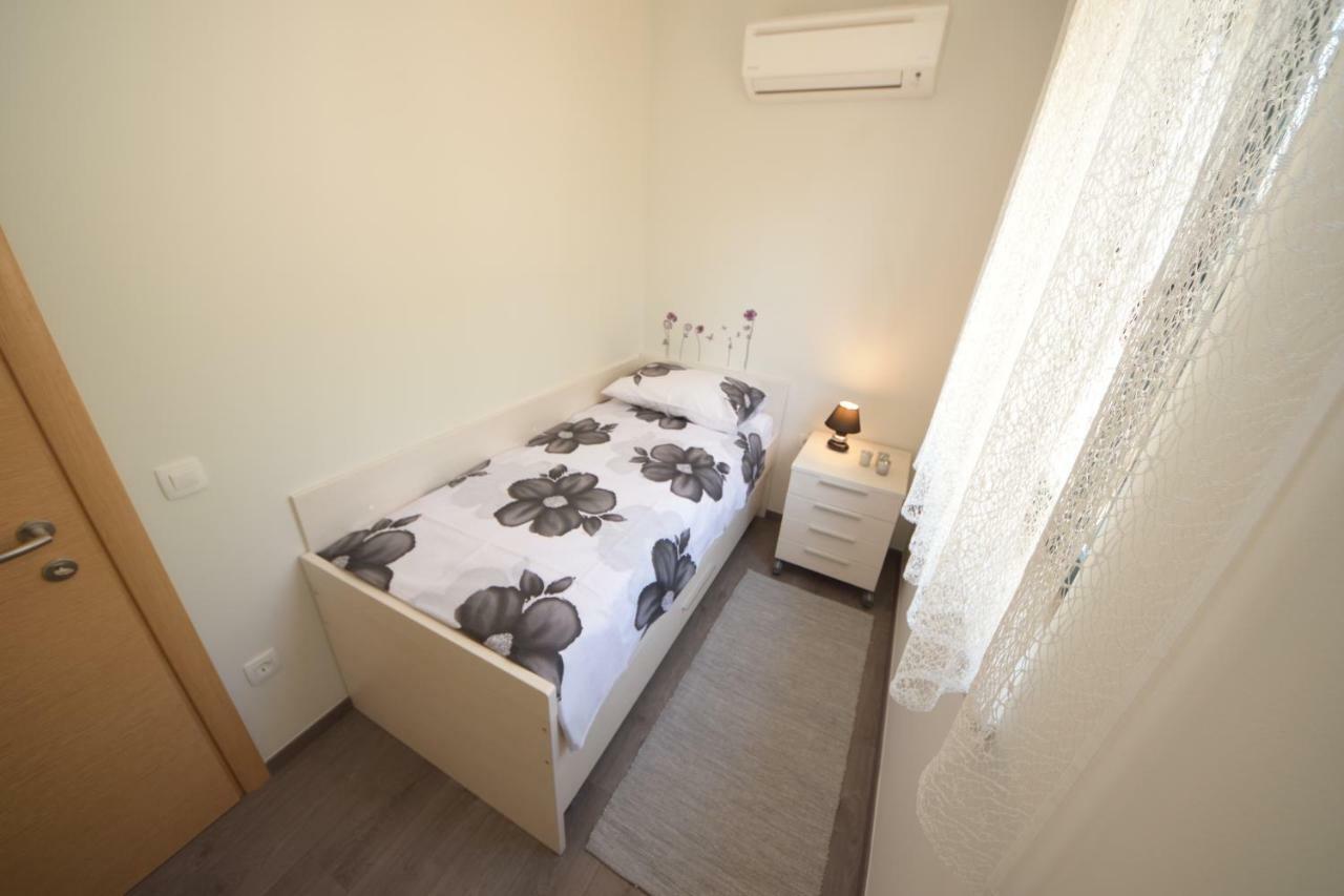 אורביץ Apartmani Dora I Kati מראה חיצוני תמונה